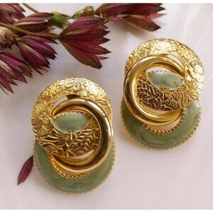 Western antique ornaments. Embossed double-loop metal embossed pin earrings